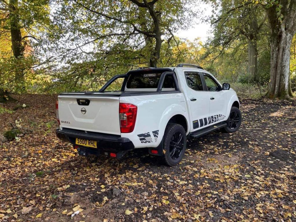 filmtransco-nissan-navarra-pickup-white